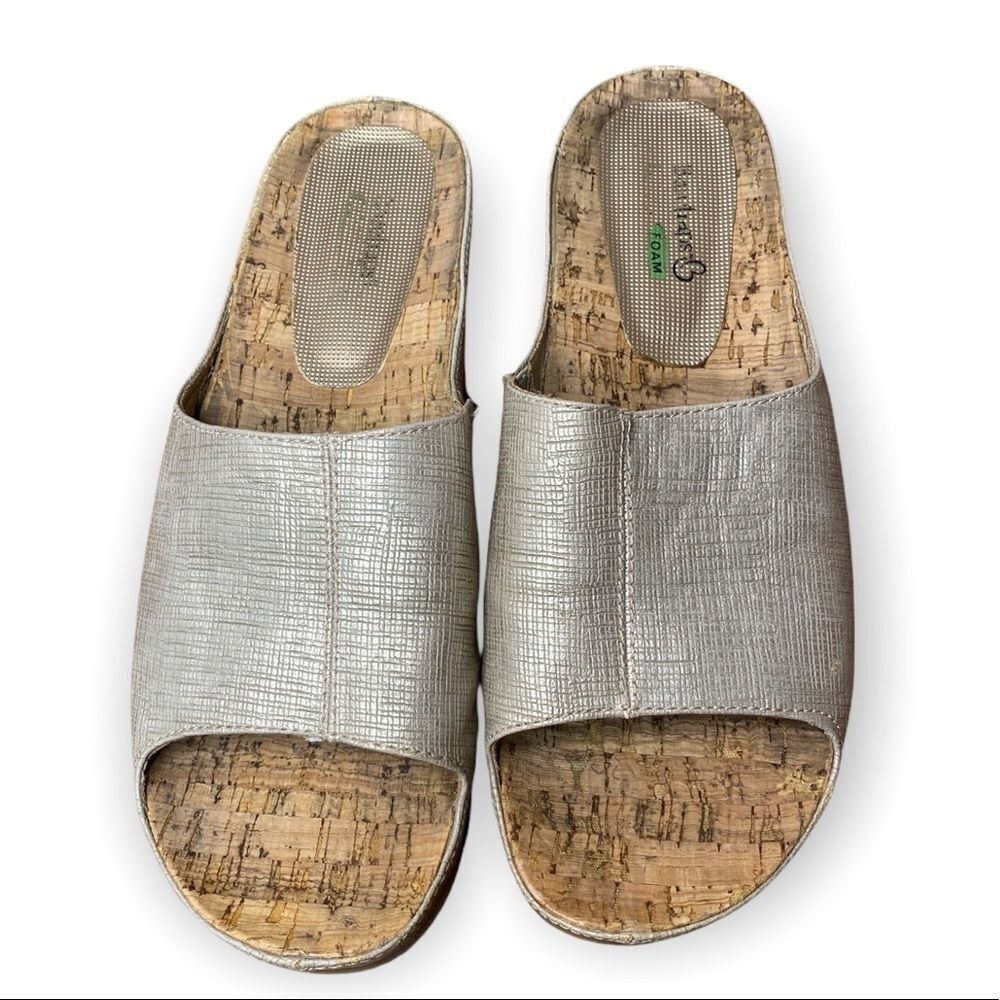 Bare Traps With Memory Foam Gold Metallic Slides … - image 1